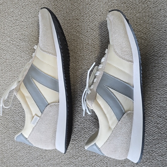 Kizik Milan Nylon And Suede Mist Gray and Cream Unisex Sneakers - Size 10.5 Mens - Picture 7 of 10